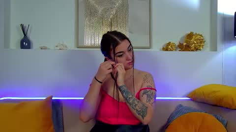 Christina online show from 16, 10, 2025