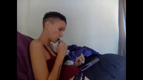 Christina Saunters online show from 23, 2, 2025