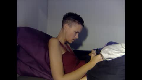 Christina Saunters online show from 2, 3, 2025