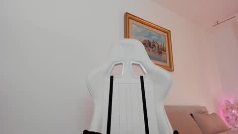 Hi im Christine online show from 21, 2, 2025