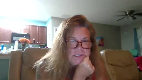 Snapshot of christopher_rain chatting on 12, 4, 2026 Christopher Rain online show from 12, 4, 2026