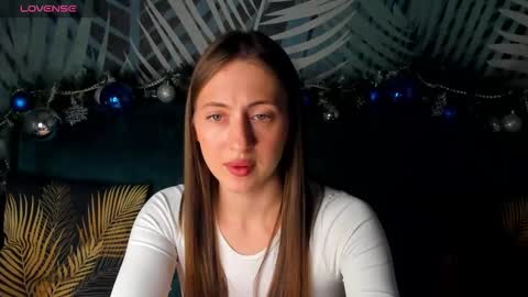 Snapshot of christycrayme chatting on 8, 1, 2026 ChristyCrayme online show from 8, 1, 2026