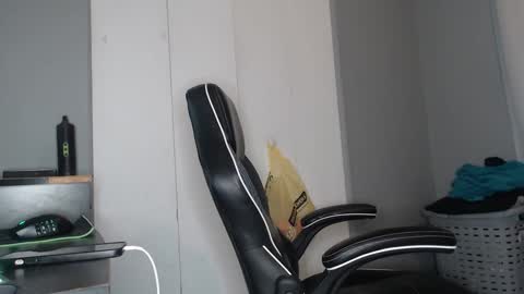 Snapshot of chrisvacherx chatting on 4, 12, 2024 ChrisVacherx online show from 4, 12, 2024