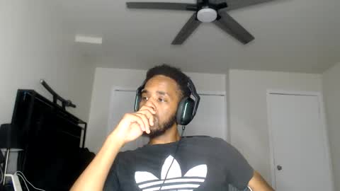 Snapshot of chrisvacherx chatting on 14, 3, 2026 ChrisVacherx online show from 14, 3, 2026