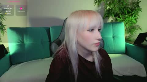 Snapshot of chrome_heartz chatting on 8, 3, 2026 EvaBlonde TayaBrunette EliieBlack hair online show from 8, 3, 2026