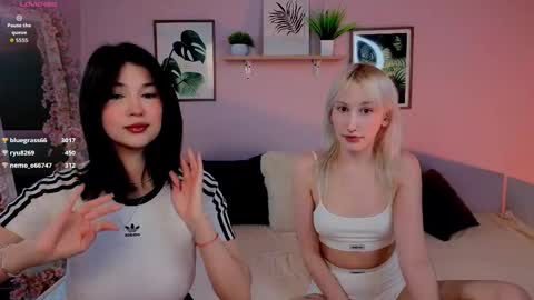 Snapshot of chrome_heartz chatting on 31, 3, 2026 EvaBlonde TayaBrunette EliieBlack hair online show from 31, 3, 2026