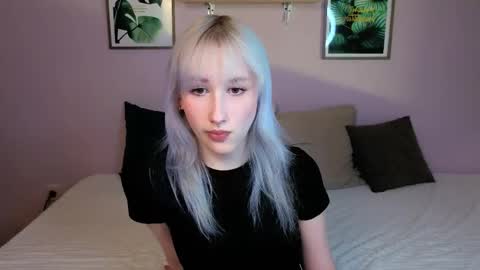 Snapshot of chrome_heartz chatting on 11, 4, 2026 EvaBlonde TayaBrunette EliieBlack hair online show from 11, 4, 2026