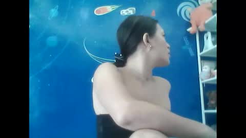 Ur Suraya22 online show from 1, 10, 2025