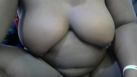 Snapshot of chubby_queenie07 chatting on 15, 9, 2025 DivaDee online show from 15, 9, 2025