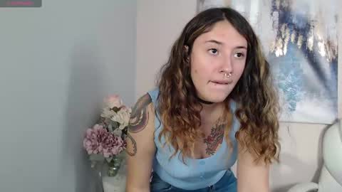 Snapshot of chubby_vaniie_ chatting on 17, 2, 2025 Vanesa online show from 17, 2, 2025