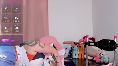 Snapshot of chubby_vaniie_ chatting on 7, 10, 2025 Vanesa online show from 7, 10, 2025