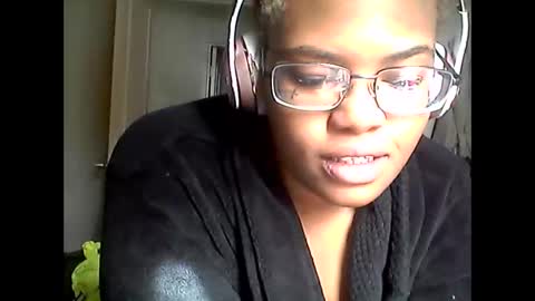 Snapshot of chubbygirl1300 chatting on 26, 4, 2026 Mommy milf online show from 26, 4, 2026