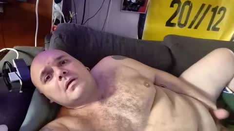 Snapshot of chubbyissy chatting on 11, 10, 2025 Chubbydutch man online show from 11, 10, 2025