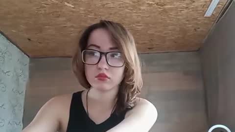 Snapshot of cicelyphaup chatting on 3, 7, 2026 Olivia online show from 3, 7, 2026