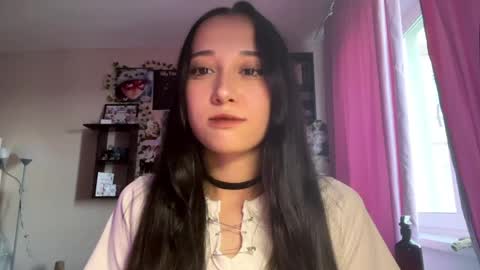 Snapshot of cieraniemela chatting on 19, 5, 2026 Lily online show from 19, 5, 2026