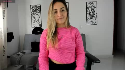 Ciindy Lovers online show from 8, 9, 2025