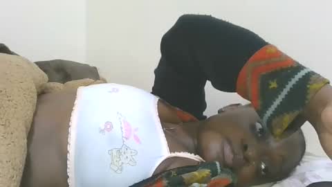 cilia petite online show from 14, 11, 2025