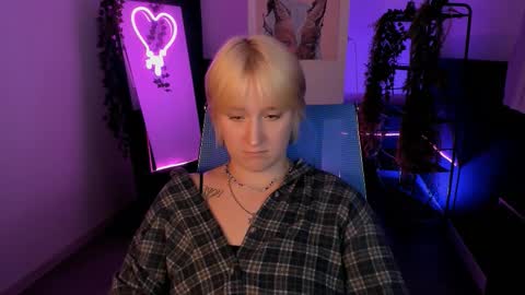 Snapshot of cinbellamy chatting on 11, 9, 2025 Cin Bellamy online show from 11, 9, 2025