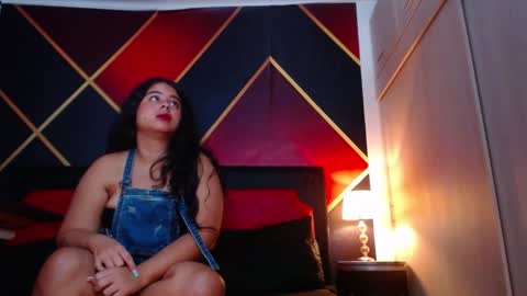 Snapshot of cindyandcarlo chatting on 22, 1, 2025 CindyandCarlo online show from 22, 1, 2025