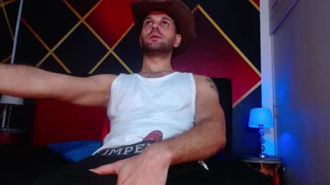 Snapshot of cindyandcarlo chatting on 31, 1, 2025 CindyandCarlo online show from 31, 1, 2025