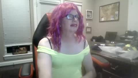 cindyhewittslut online show from 17, 9, 2025