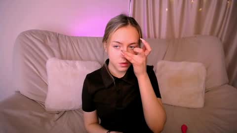 Snapshot of cindylovesmith chatting on 10, 4, 2026 cindylovesmith online show from 10, 4, 2026