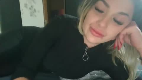 GreenKarina online show from 17, 1, 2025