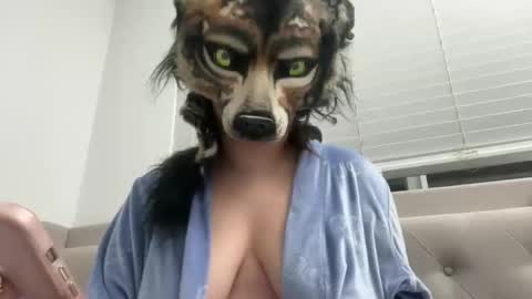 Snapshot of cinnanicos chatting on 9, 11, 2025 Nicky online show from 9, 11, 2025