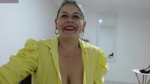 cinthia1609 online show from 20, 1, 2025