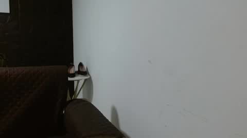 cinthia1609 online show from 28, 2, 2025