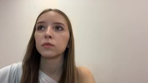 Snapshot of cinthiaprysock chatting on 18, 4, 2026 Aurora online show from 18, 4, 2026