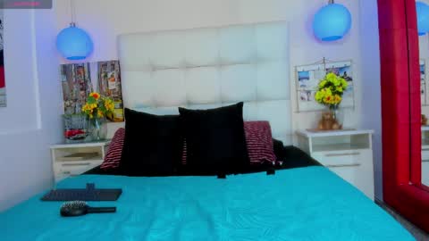 cinthya_walker1 online show from 7, 4, 2026