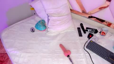 Cintia online show from 3, 12, 2025