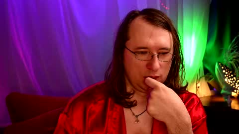 Snapshot of cirkusdesoleeil chatting on 30, 7, 2026 Claudia and Elon online show from 30, 7, 2026