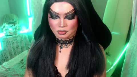 QUEEN CESS online show from 22, 6, 2026