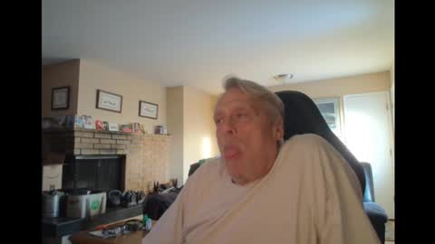 Snapshot of cjscout chatting on 2, 2, 2025 cjscout online show from 2, 2, 2025