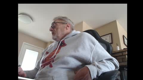 Snapshot of cjscout chatting on 21, 4, 2026 cjscout online show from 21, 4, 2026