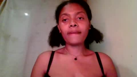Snapshot of ckamilla45 chatting on 9, 9, 2025 ckamilla45 online show from 9, 9, 2025
