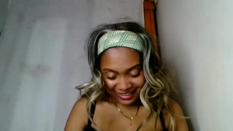 Snapshot of ckamilla45 chatting on 12, 9, 2025 ckamilla45 online show from 12, 9, 2025