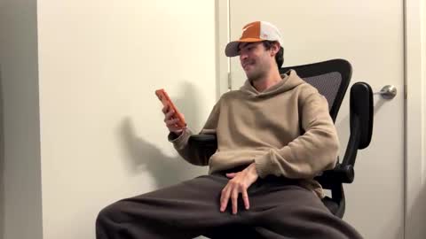 Snapshot of ckeefer96 chatting on 21, 4, 2026 ckeefer96 online show from 21, 4, 2026