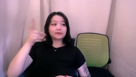 Snapshot of claire_andersen chatting on 20, 4, 2026 claire online show from 20, 4, 2026