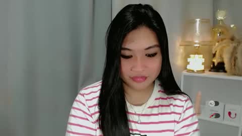 Snapshot of claire_wntr chatting on 29, 4, 2026 CLAIRE online show from 29, 4, 2026