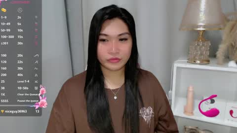 Snapshot of claire_wntr chatting on 18, 6, 2026 CLAIRE online show from 18, 6, 2026