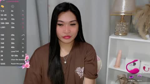 Snapshot of claire_wntr chatting on 17, 7, 2026 CLAIRE online show from 17, 7, 2026