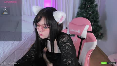 Snapshot of clairefaers chatting on 8, 12, 2024 Claire Faers online show from 8, 12, 2024