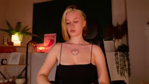 Snapshot of clairemathis chatting on 28, 7, 2026 Claire online show from 28, 7, 2026