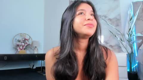 Clara4w online show from 20, 5, 2026