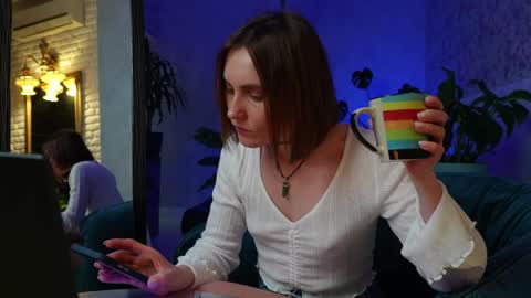 Snapshot of clara_bendover chatting on 6, 4, 2026 Clara online show from 6, 4, 2026