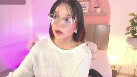 Snapshot of clara_lu chatting on 3, 7, 2026 C L A R A online show from 3, 7, 2026