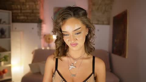 Clara smile online show from 7, 3, 2025